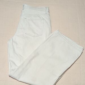 Uniqlo Women's Straight Leg Jeans in Cream
